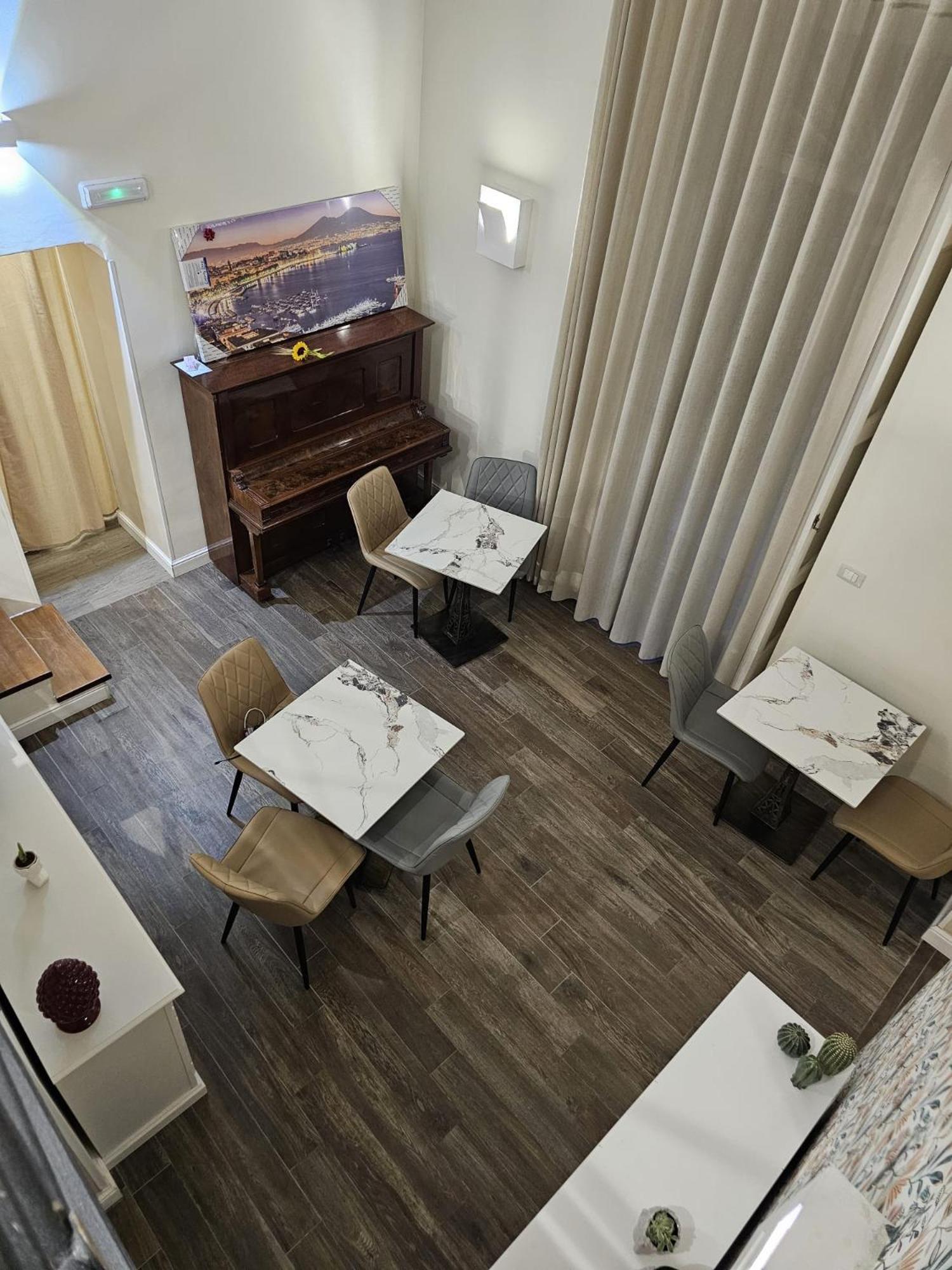 Napoli The Charme Bed & Breakfast ภายนอก รูปภาพ